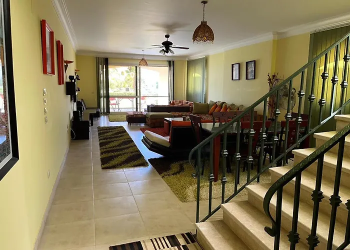 Villa La Vista 5 Beachfront 265m Luxury *